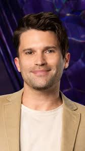 Not a day goes by without some Vanderpump Rules tea ☕️ #vanderpumprules  #vpr #tomschwartz #katiemaloney #jameskennedy #bravo #bravotv #realitytv  #recap #tea #greenscreen