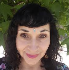 Peña Restringida en mi casa “La Matriz Musical” Exposición de instrumentos  y recorridos por el taller de Luthier. Luego su cotelé... y concierto  acústico con los LSD. mañana DOMINGO 21 JULIO Desde