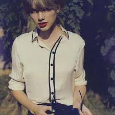 She added that, after recording red in 2012, something changed within her too. Taylor Swift Photo Red Album Photoshoot