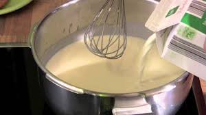 Bechamel Sauce Weisse Sosse Helle Mehlschwitze Milchsosse Grundsosse Bechame Milchsosse Bechamelsauce Weisse Sosse