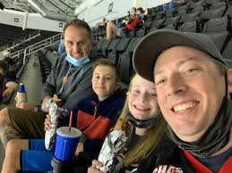 Aron Peetz (@airman1701)