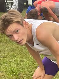 Senior Running Wolves!