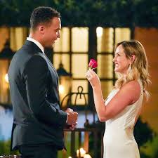 On thursday night's special episode of the bachelorette, yes, clare crawley left the franchise, as has been. Kyzclnxsqnqmmm
