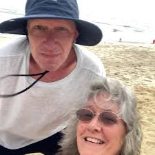 If I was a DINKOP (double income, no kids, owns pets), there would be signs.