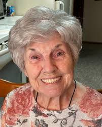 Search Doris Arnold Obituaries and Funeral Services