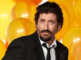 Now Lachy Hulme will play Sir Frank Packer