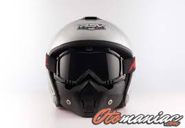 Sama seperti mengendarai sepeda motor, helm adalah benda penting yang wajib digunakan saat mengendarai sepeda. 10 Harga Helm Murah Dibawah 200 Ribu Terbaik 2021 Otomaniac