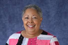 Christine Pinder's Instagram, Twitter & Facebook