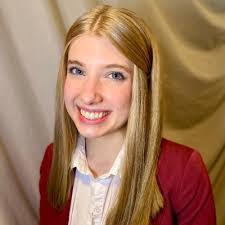 Lea Brinkley's Instagram, Twitter & Facebook