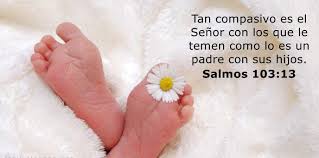 Su mirada sigue los pasos de los humanos, sus oídos escuchan los pensamientos que brotan de nuestras mentes y su corazón palpita de amor por nosotros. Dia Del Padre 2019 Versiculos De La Biblia En Imagenes Para Compartir Ahoramismo Com