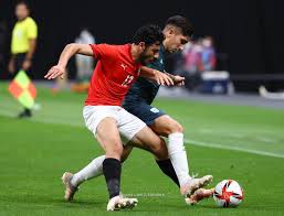 يلعب كرة القدم 250 مليون لاعب في أكثر من 200 دولة حول العالم، فهي بهذا الرياضة الأكثر شعبية وانتشاراً في العالم. Ø¨Ø§Ù„ØµÙˆØ± Ù…ØµØ± ØªØ®Ø³Ø± Ø£Ù…Ø§Ù… Ø§Ù„Ø£Ø±Ø¬Ù†ØªÙŠÙ† Ø¨Ø¶Ø±Ø¨Ø© Ù‚Ø§ØªÙ„Ø©