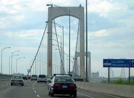Il possède la plus grande portée principale de tous les ponts suspendus canadiens1. Datei Quebec Pont Pierre Laporte Jpg Wikipedia