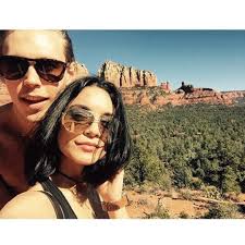 Vanessa Hudgens Pays $1,000 for Carving Heart