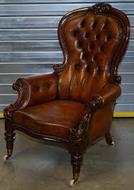 Victorian Show Frame Carved Acanthus Walnut And Brown Leather Restored Armchair In 2020 Victorian Chair Victorian Furniture Victorian Decor