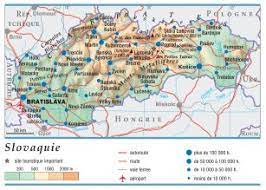 Réservez vos vacances en slovaquie et découvrez toutes les facettes de ce jeune pays dynamique ayant su faire perdurer ses traditions. Slovaquie En Slovaque Slovensko Republique Slovaque Larousse