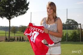 Anna björk kristjánsdóttir débarque au hac six millions d'euros pour le foot féminin ! Chloe Sylvestre Et L Equipe Suisse De Football Feminine Qualifiee Rfj Votre Radio Regionale