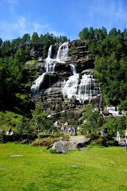 Tvindefossen waterfall, 5710 skulestadmo, норвегия. 5 Reasons To Visit The Tvindefossen In Norway Sightseeing Scientist