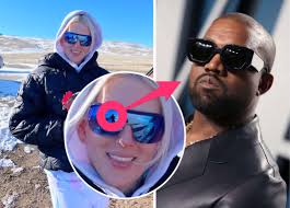 Kanye west made waves wednesday with an epic new twitter rant. Jeffree Star Addressed A Theory That Kanye West Is In The Reflection Of His Sunglasses In An Old Picture Business Insider India