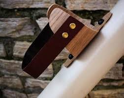 Voila Le Premier Modele De Porte Bidon En Bois Et Cuir Alors Vous Aimez Here The First Model For A Bottle Cage In Wood And Leather Do Etsy Pocket Knife