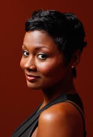 Emayatzy Corinealdi