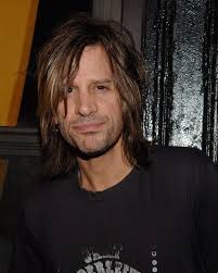 Katrina Hanks (@kitkat091869)