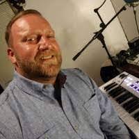 Tommy Hubble's Instagram, Twitter & Facebook