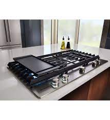 Other cooktop options—including induction, ceramic (or many cooks prefer gas for its speedy response and the fact that you can actually see the flame. Kitchenaid 36 5 Burner Gas Cooktop With Griddle Kitchens