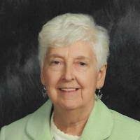 Della Walters's Instagram, Twitter & Facebook