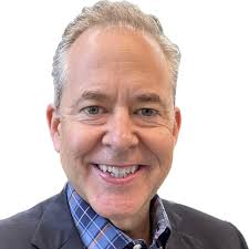 Psst! Lara here… guess what? It's Hannah's birthday today! Wishing the best  hummus maker ever a happy, happy, happy birthday. If I told you how old she  was she'd kill me! 🤣