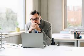 The Role of a Business Broker in Selling Your Business: Why You Need Their  Expertise - Sun Acquisitions | Chicago Business Broker and M&A Firm