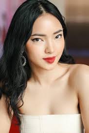 Hot girl Châu Bùi: 'Tôi thích làm đẹp và đam mê kiếm tiền'