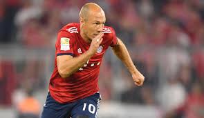 Arjen robben is a dutch former footballer who played as a winger from bedum, netherlands. Fc Bayerns Rustiger Routinier Arjen Robbens Weitere Letzte Chance Auf Den Henkelpott