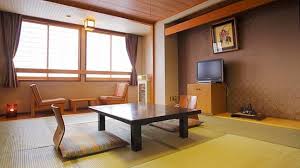 Gambar interior ruang tamu dan keluarga. 5 Ide Desain Ruang Tv Sederhana Lesehan Nyaman Tanpa Lelah Dekoruma Com Line Today