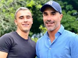 Ask angel tomas fuentes a question now. Vd5hacv6sbqmpm