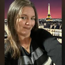 Ms. Tia Nichole Harris 45, of Bowling Green, Ky passed away Monday, March  17, 2025 at the Medical Center Bowling Green. She was preceded in death by  her parents Andy Harris and