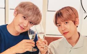 Baek matching his height with chanyeol.xd on we heart it. Korean Celeb All About K Pop