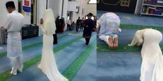 We would like to show you a description here but the site won't allow us. 99 Gambar Kartun Sholat Berjamaah Suami Istri Gratis Download Cikimm Com
