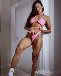 Amanda Albuquerque pelada