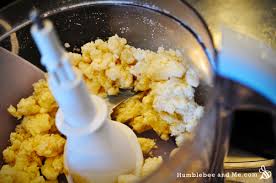 Once the butter is creamed, add in ½ cup of confectioners' sugar and ¼ cup of cornstarch. Scottish Canadian Maple Shortbread Humblebee Me