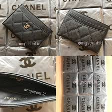 Find many great new & used options and get the best deals for chanel card holder limited edition new vip gift at the best online prices at ebay! Jual Chanel Card Holder Vip Gift Kota Tangerang Selatan Myscent Id Tokopedia