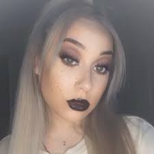 brown smokey cut crease with a black lip > everything 🖤🖤