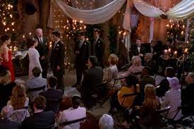 Watch This Couple Performed Ross And Monica S Routine From Friends At Their Son S Wedding