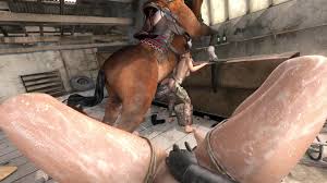 Un cheval à grosse bite remplit le gros trou du cul de Lara Croft de sperme