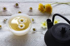 Chamomile is a herbal plant and it is used by many people to treat and prevent various diseases that also good for babies (read chamomile tea for babies).in this article we will focus on the benefits of this herbal plant for teething. 4 Amazing Benefits Of Using Chamomile For Hair Loved By Curls