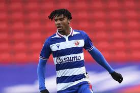 Omar tyrell crawford richards (born 15 february 1998) is an english professional footballer who plays for championship club reading as a left back or a wing back. Omar Richards To Join Bayern Munich On A Free From Reading Fc The Tilehurst End