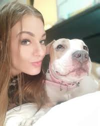 Hello, we're new here. But I'd like to introduce my daughter, Bonnie. Good  evening everyone! (Hungary Budapest)