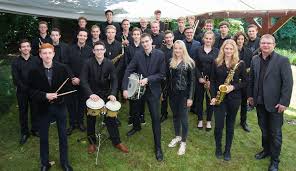Vid den tiden betjänade byggnaden fogden för hertigen av jülich. Big Band Gymnasium Juchen Posts Facebook