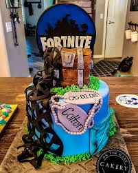 10th Birthday Birthday Party Ideas For Girls Age 10 Fortnite Inspired Birthday Cake Perfect For Your Gamer Any Age This Was Definitely Fun To M Boy Birthday Cake Birthday Party Cake Birthday Cakes For Teens