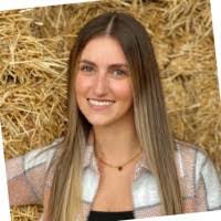 Melissa Criscuolo's Instagram, Twitter & Facebook