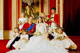Harry and meghan who are expecting their first child together, have been snapped holding hands on several occasions as they whip through engagements in meghan markle & prinz harry: Zauberhaft Als Blumenmadchen Prinzessin Charlotte Mit Ihrer Mutter Kate Bei Der Hochzeit Von Pippa Middleton Im Vergangenen Jahr Stuttgarter Zeitung